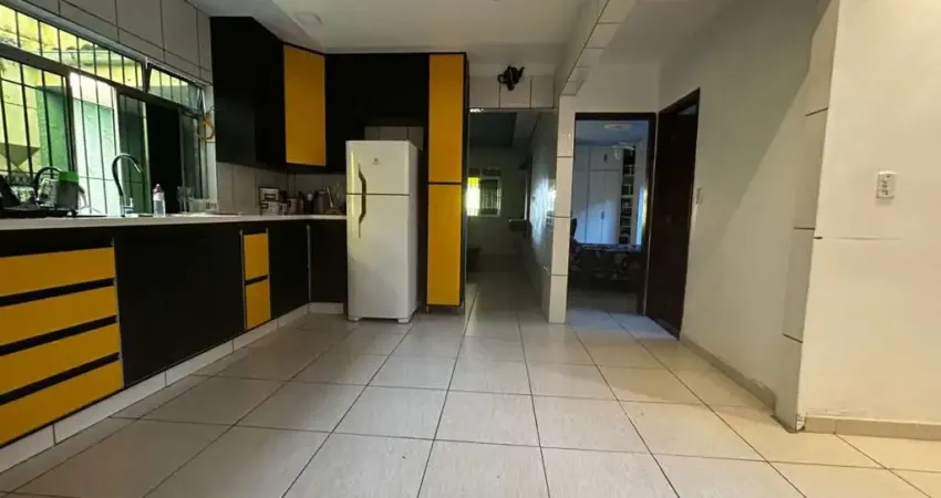 Casa para Venda em Itanhaém, Suarão, 4 dormitórios, 3 banheiros, 2 vagas