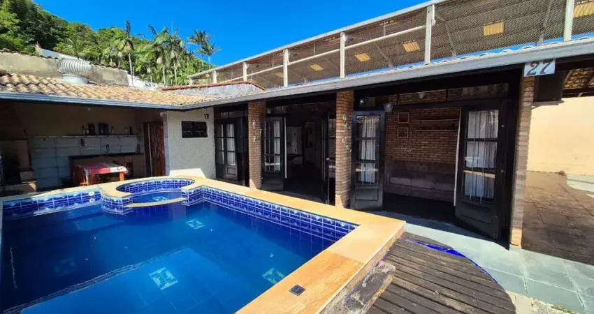 Casa para Venda em Itanhaém, Praia dos Sonhos, 3 dormitórios, 1 suíte, 1 banheiro, 3 vagas