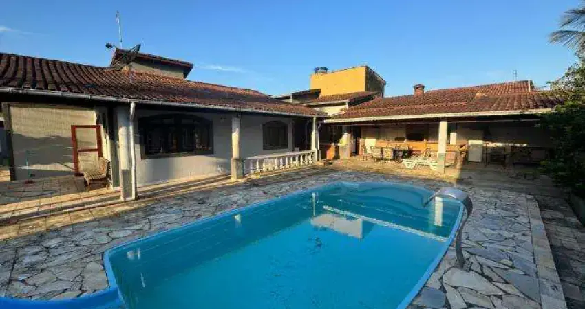 Casa para Venda em Itanhaém, Vila Verde Mar, 4 dormitórios, 2 suítes, 2 banheiros, 10 vagas