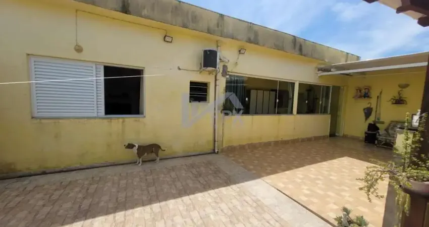 Casa para Venda em Itanhaém, Jardim Grandesp, 3 dormitórios, 3 banheiros, 4 vagas