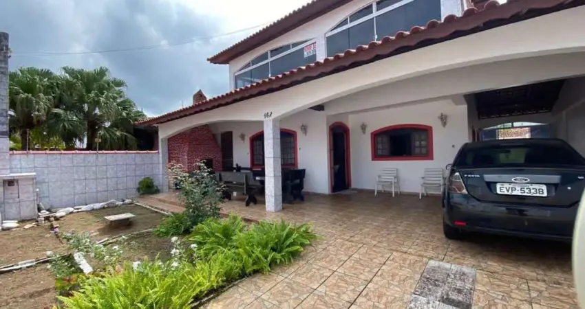 Sobrado para Venda em Itanhaém, Balneário Gaivota, 5 dormitórios, 2 suítes, 4 banheiros, 2 vagas