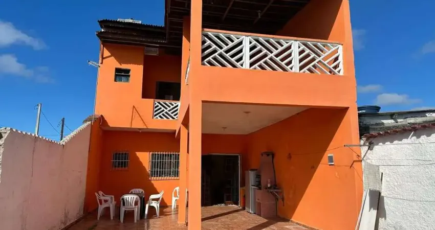 Sobrado para Venda em Itanhaém, Balneário Gaivota, 2 dormitórios, 1 suíte, 1 banheiro, 10 vagas
