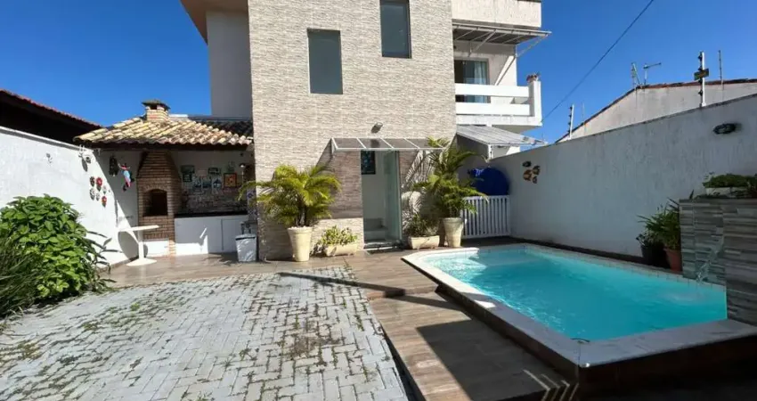 Sobrado para Venda em Itanhaém, Jardim Regina, 2 dormitórios, 1 suíte, 3 banheiros, 1 vaga