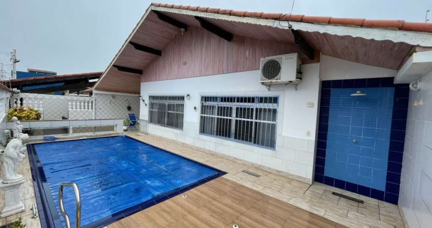 Casa para Venda em Itanhaém, Suarão, 3 dormitórios, 1 suíte, 1 banheiro, 5 vagas
