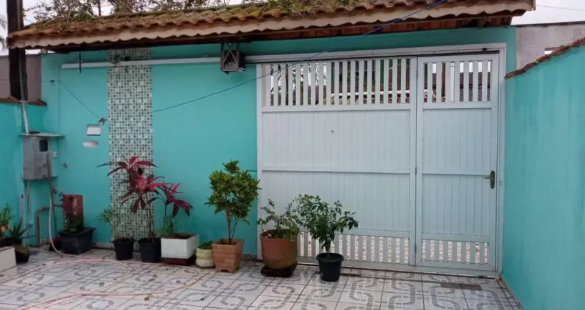 Casa para Venda em Itanhaém, Loty, 2 dormitórios, 1 suíte, 2 banheiros, 2 vagas