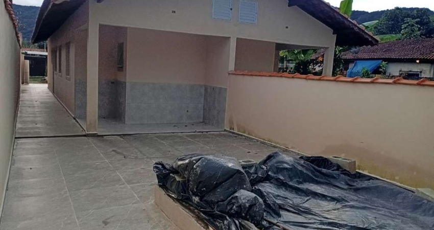 Casa para Venda em Itanhaém, Santa Terezinha, 2 dormitórios, 1 suíte, 2 banheiros, 2 vagas