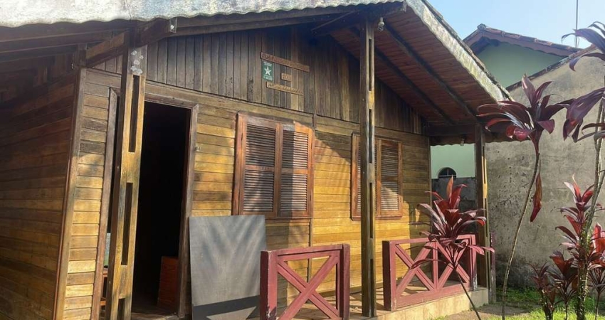 Casa para Venda em Itanhaém, Tupy, 2 dormitórios, 1 banheiro, 3 vagas