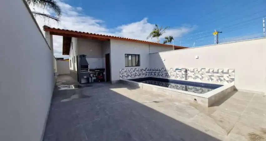 Casa para Venda em Itanhaém, Loty, 2 dormitórios, 1 suíte, 2 banheiros, 2 vagas