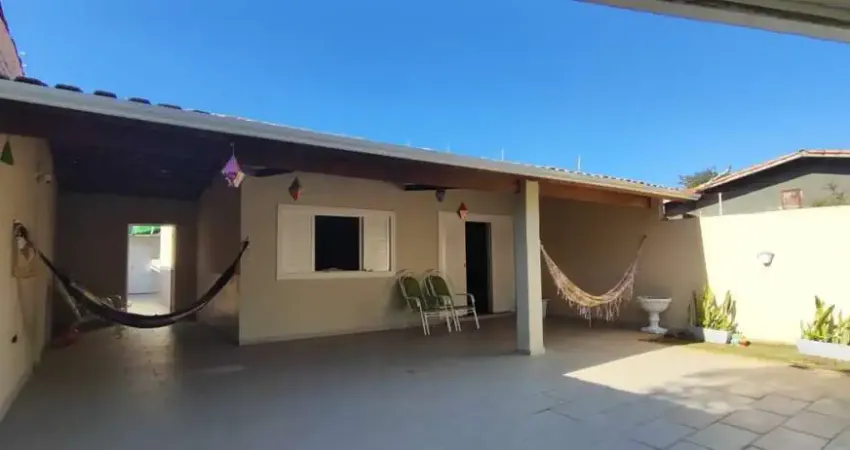 Casa para Venda em Itanhaém, Balneário Jequitibá, 3 dormitórios, 2 suítes, 1 banheiro, 5 vagas