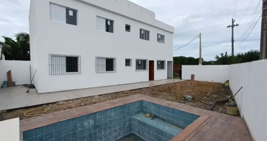 Casa para Venda em Itanhaém, Jardim Umuarama, 2 dormitórios, 1 banheiro, 2 vagas