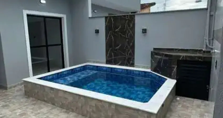 Casa para Venda em Itanhaém, Loty, 2 dormitórios, 1 suíte, 1 banheiro, 2 vagas