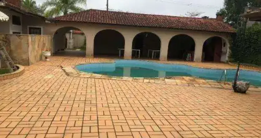 Casa para Venda em Itanhaém, Santa Júlia, 6 dormitórios, 4 suítes, 2 banheiros, 6 vagas
