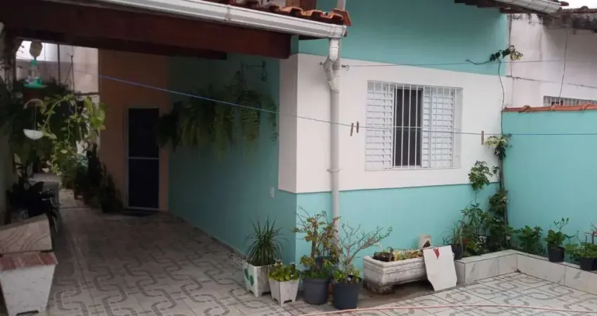 Casa para Venda em Itanhaém, Loty, 2 dormitórios, 1 suíte, 2 banheiros, 2 vagas