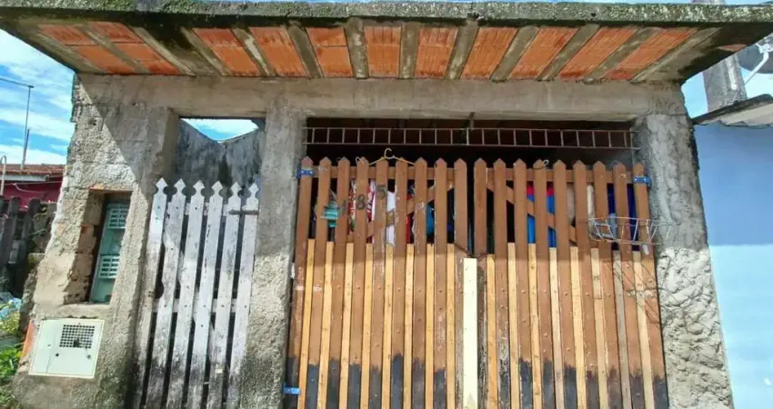 Casa para Venda em Itanhaém, Umuarama, 3 dormitórios, 1 banheiro, 2 vagas