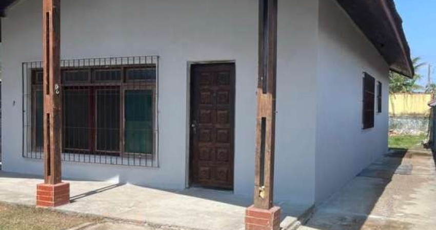 Casa para Venda em Itanhaém, Nova Itanhaém, 3 dormitórios, 1 suíte, 1 banheiro, 2 vagas