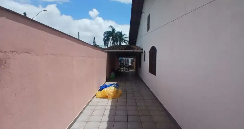 Casa para Venda em Itanhaém, Balneário Tupy, 2 dormitórios, 1 banheiro, 4 vagas