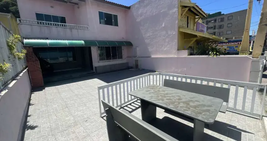 Casa para Venda em Itanhaém, Praia dos Sonhos, 5 dormitórios, 1 suíte, 4 banheiros, 6 vagas