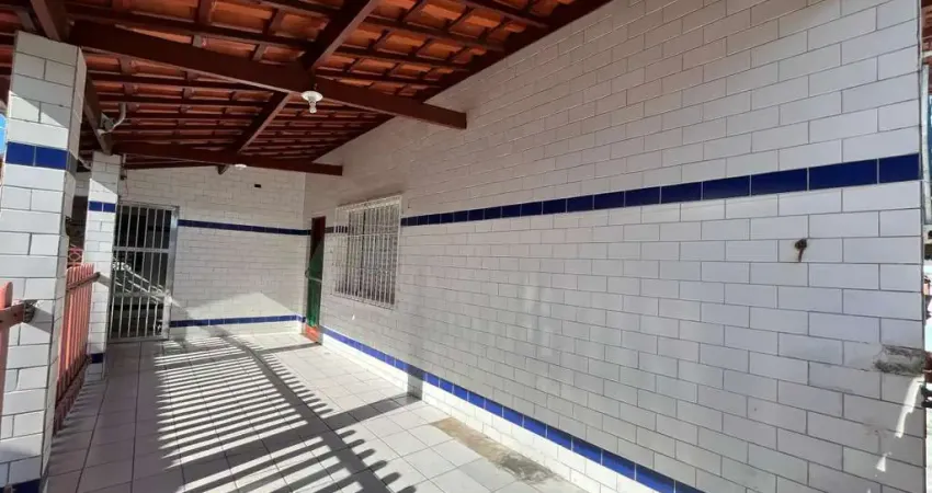 Casa para Venda em Itanhaém, Marambaia, 2 dormitórios, 1 suíte, 1 banheiro, 1 vaga
