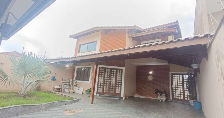 Casa para Venda em Itanhaém, Cibratel 2, 4 dormitórios, 1 suíte, 3 banheiros, 4 vagas