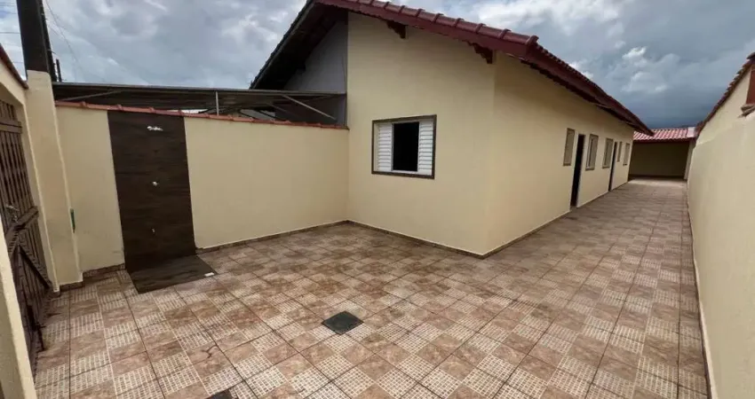 Casa para Venda em Mongaguá, Vila Seabra, 2 dormitórios, 1 suíte, 1 banheiro, 6 vagas