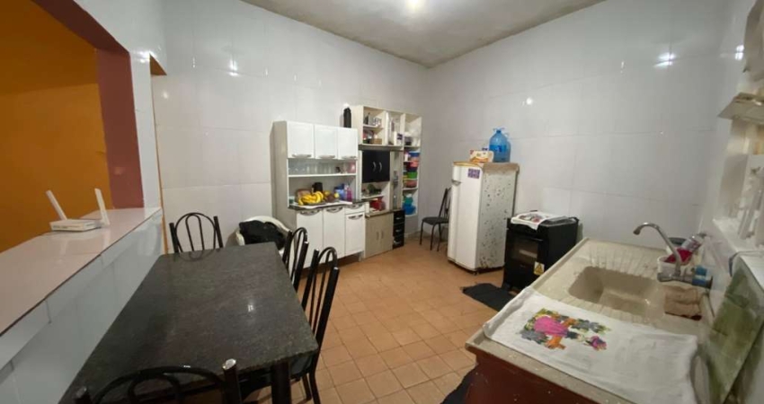Casa para Venda em Itanhaém, Cabuçu, 3 dormitórios, 2 banheiros, 4 vagas