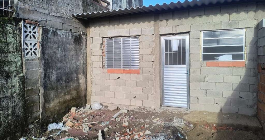 Casa para Venda em Itanhaém, Balneário Gaivotas, 1 dormitório, 1 banheiro, 3 vagas