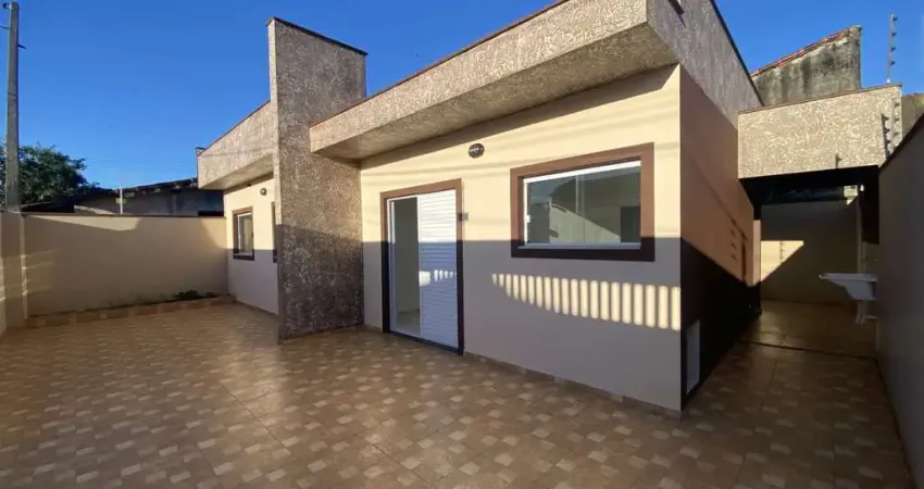 Casa para Venda em Itanhaém, Savoy, 2 dormitórios, 1 suíte, 1 banheiro, 2 vagas