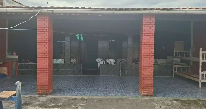 Casa para Venda em Itanhaém, Tupy, 1 dormitório, 1 banheiro, 5 vagas