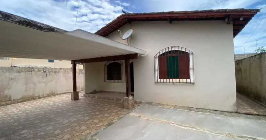 Casa para Venda em Itanhaém, Umuarama, 2 dormitórios, 1 banheiro, 4 vagas