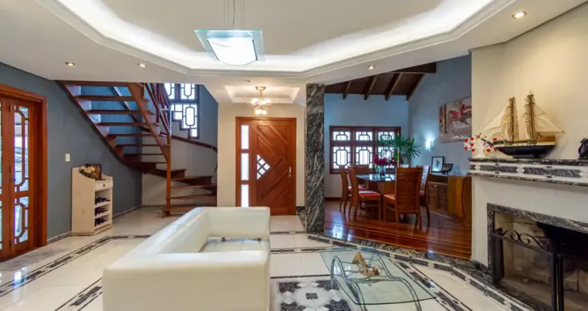 Casa com 3 dormitórios no Parque da Matriz