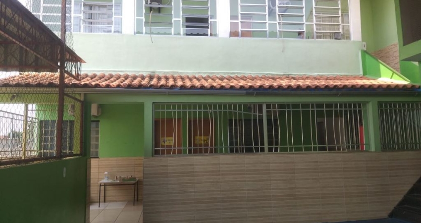Prédio com 6 salas à venda na Rua Péricles, 002, Bangu, Rio de Janeiro