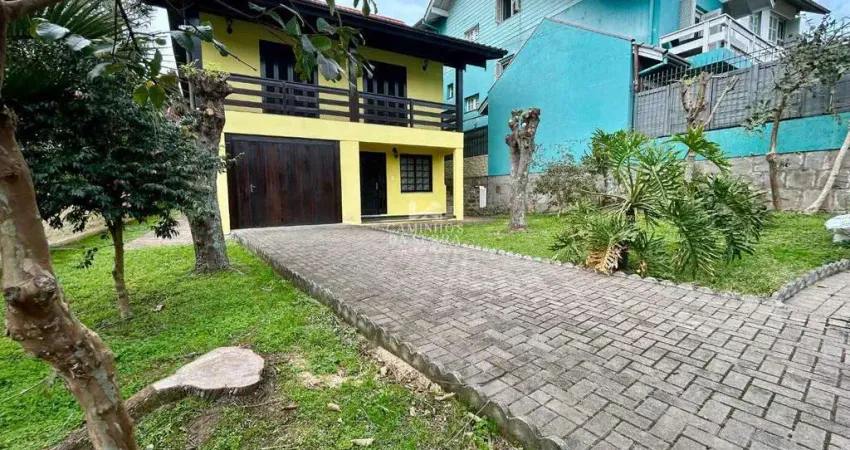 Casa semi-mobiliada de 3 dormitórios próximo ao centro de nova petrópolis