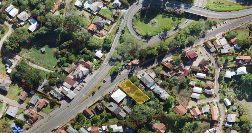 Terreno amplo à venda, em frente à torre de informações em nova petrópolis