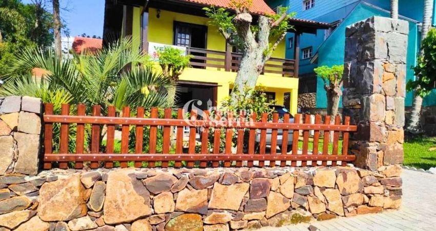 CASA SEMI-MOBILIADA DE 3 DORMITÓRIOS PRÓXIMO AO CENTRO DE NOVA PETRÓPOLIS