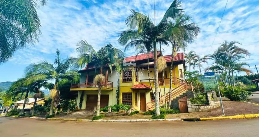 MARAVILHOSA CASA DE ESQUINA COM 5 QUARTOS NO BAIRRO BELA VISTA, EM PICADA CAFÉ-RS