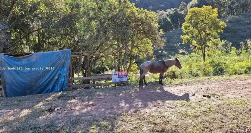 Terreno comercial à venda na Estrada 3 Barras, s/n, Bateias, Campo Largo