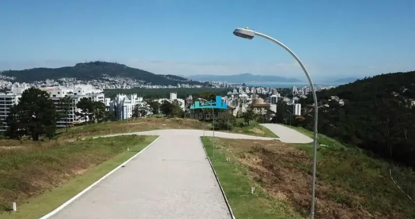 Terreno à venda no Itacorubi, Florianópolis