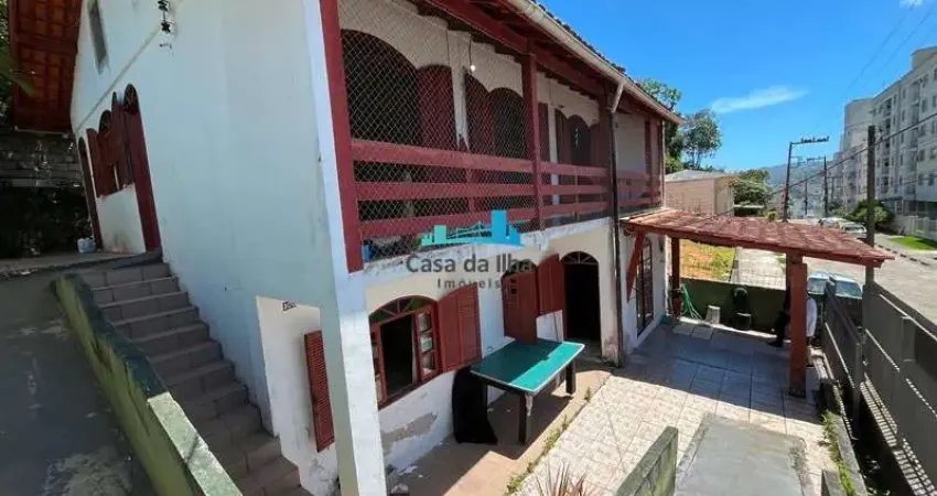 Casa com 5 quartos à venda na Trindade, Florianópolis 