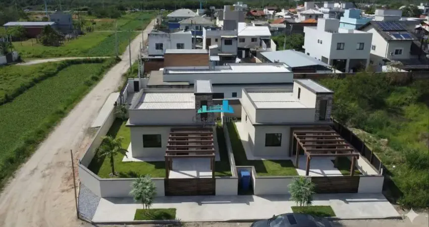 Casa com 2 quartos à venda no Carianos, Florianópolis