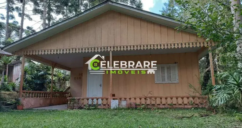 EXCELENTE CHÁCARA EM CONDOMÍNIO! CASA COM DOIS QUARTOS,TANQUE