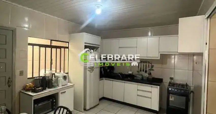 CASA PINHAIS! 03 QTOS,CHURRASQ.,GAR. COBERTA,PRÓX. MINI PREÇO