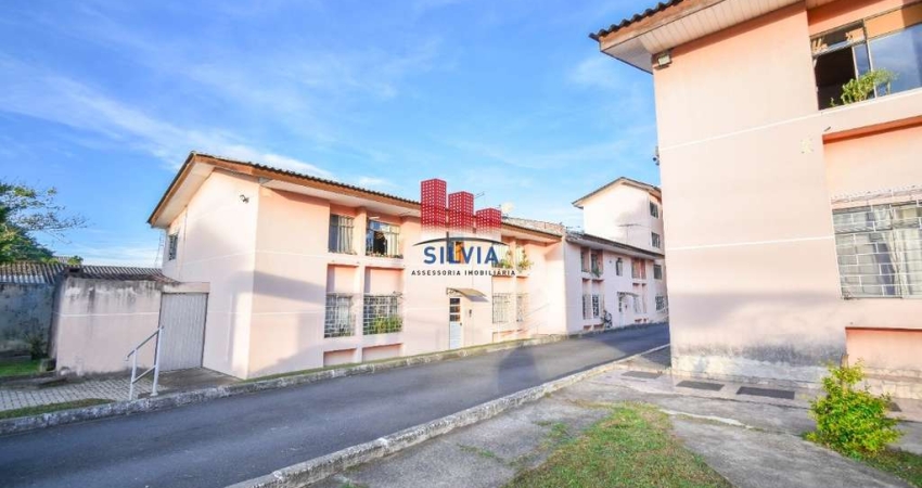 Apartamento no 1° andar no bairro CIC/Fazendinha