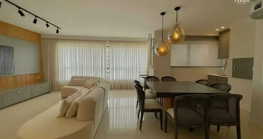 Apartamento à venda no Edifício Merithamon no Centro de Balneário Camboriú