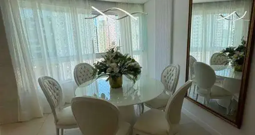 Apartamento à venda no Edifício Residencial Golden Green em Balneário Camboriú