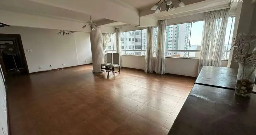 Apartamento a venda no Edifício Dom Fernando localizado no Bairro Centro em Balneário Camboriú