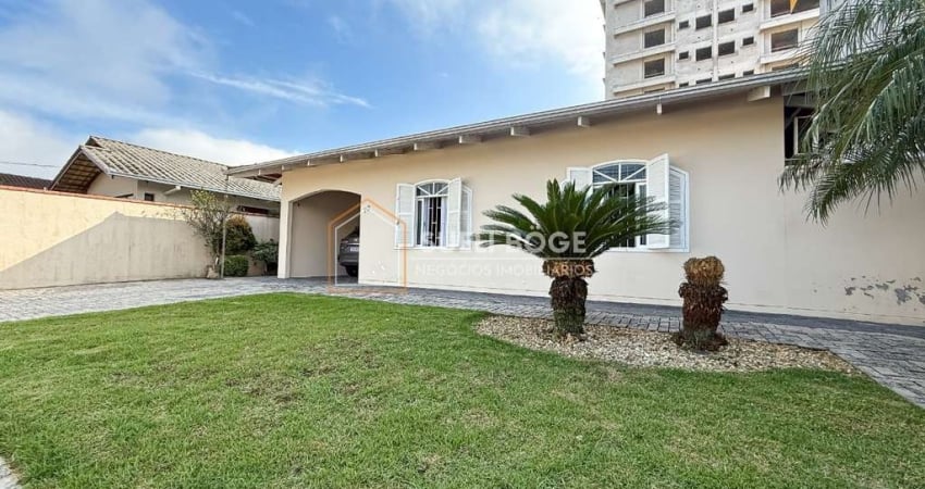 CASA PLANA EM LATERAL DA OTTO PFUETZENREUTER