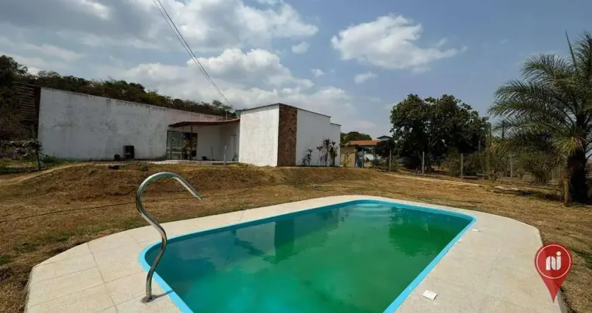 Casa com 3 dormitórios à venda, 120 m² por R$ 450.000,00 - Condomínio Tiradentes - Brumadinho/MG