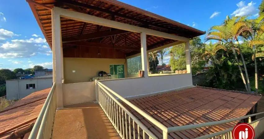 Casa com 4 dormitórios à venda, 210 m² por R$ 550.000,00 - Campo Verde - Mário Campos/MG