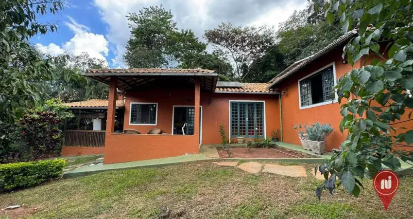 Casa com 3 dormitórios à venda, 300 m² por R$ 1.000.000,00 - Condomínio da Aldeia da Cachoeira das Pedras - Brumadinho/MG
