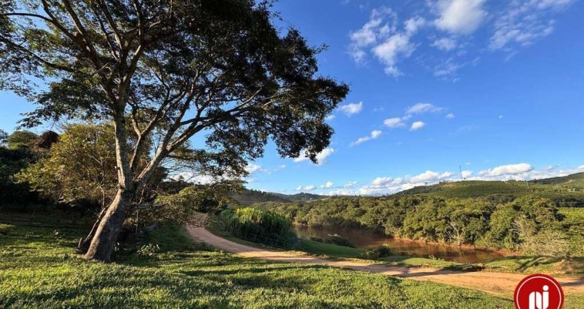 Terreno à venda, 100000 m² por R$ 350.000,00 - Distrito de Mirandas - Bonfim/MG